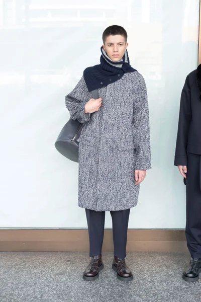 Look 25
